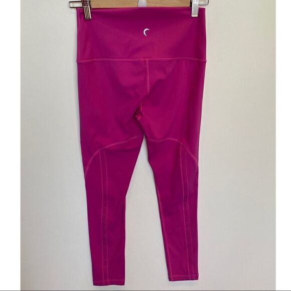 Zyia Active Fuchsia Brilliant High Rise 7/8 24” - Picture 5 of 9